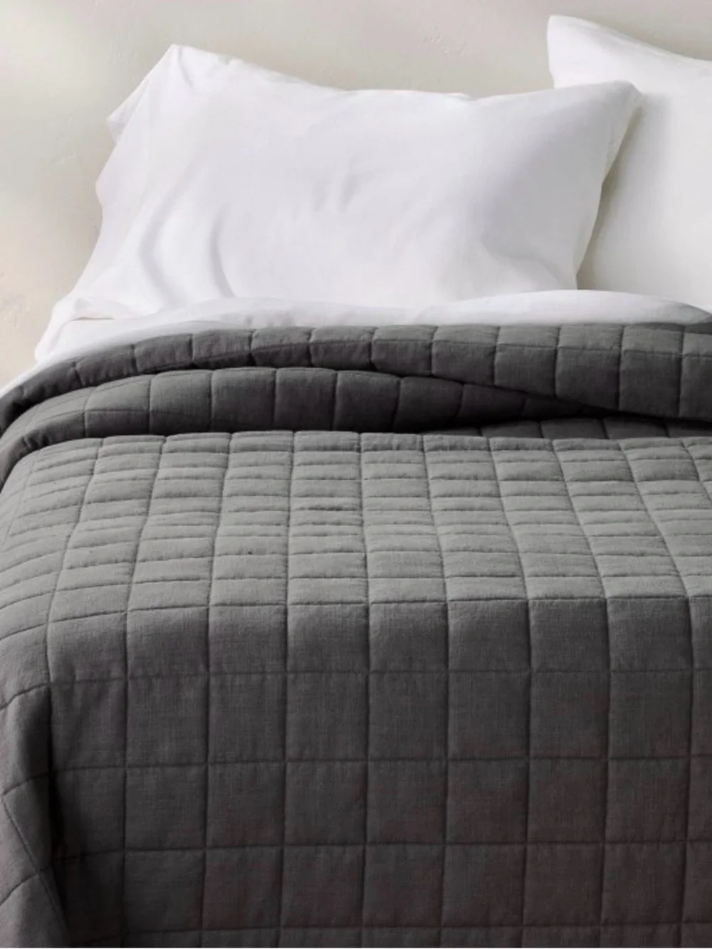Casaluna King Size grey heavyweight quilt. 100% cotton. NWOT
